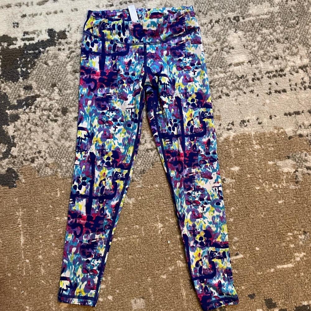 Size S (7-8) leggings